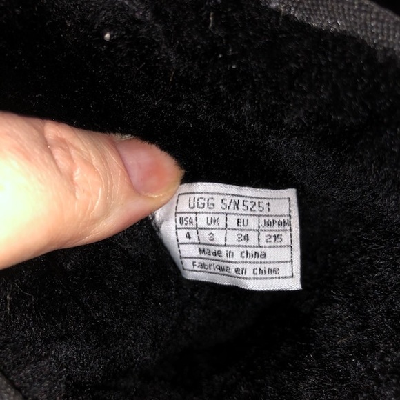 Winter snow ski Black Uggs Size 4 - Picture 8 of 8